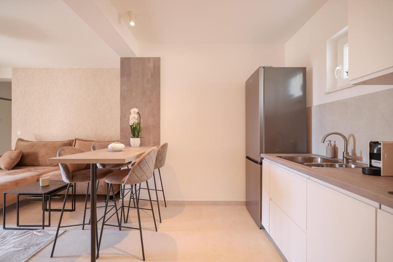 Apartments Mila Sveti Filip i Jakov Εξωτερικό φωτογραφία