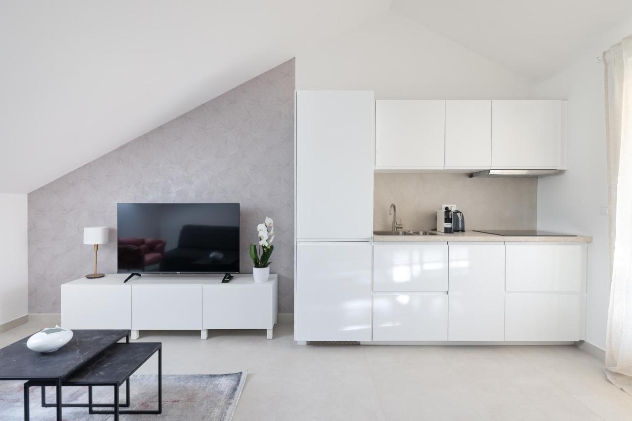 Apartments Mila Sveti Filip i Jakov Εξωτερικό φωτογραφία