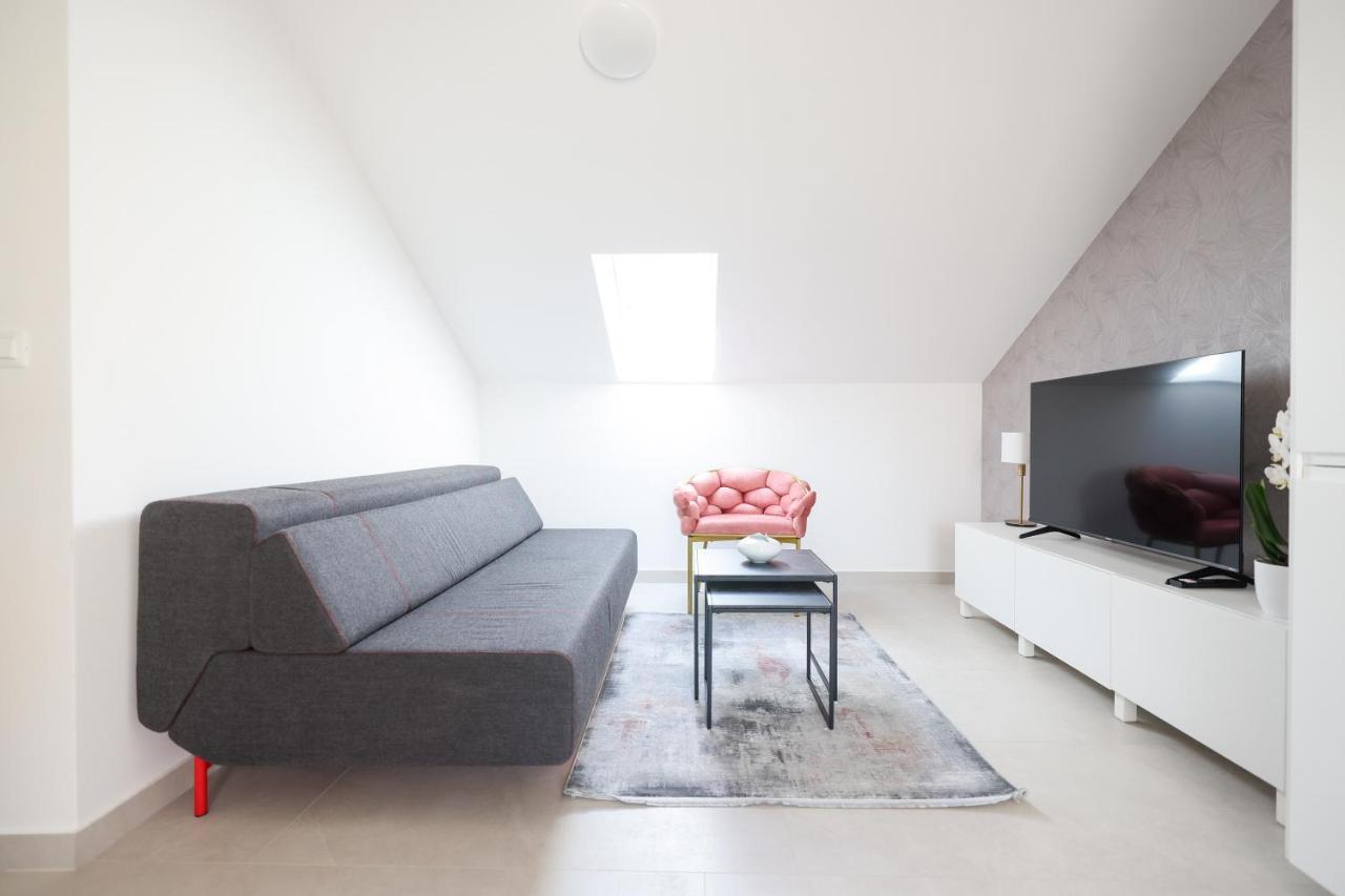 Apartments Mila Sveti Filip i Jakov Εξωτερικό φωτογραφία