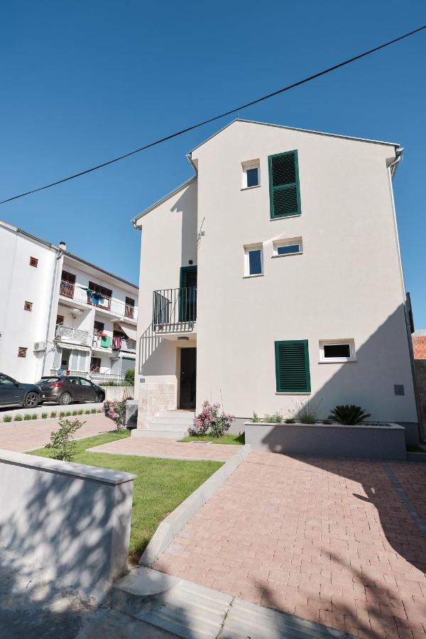 Apartments Mila Sveti Filip i Jakov Εξωτερικό φωτογραφία