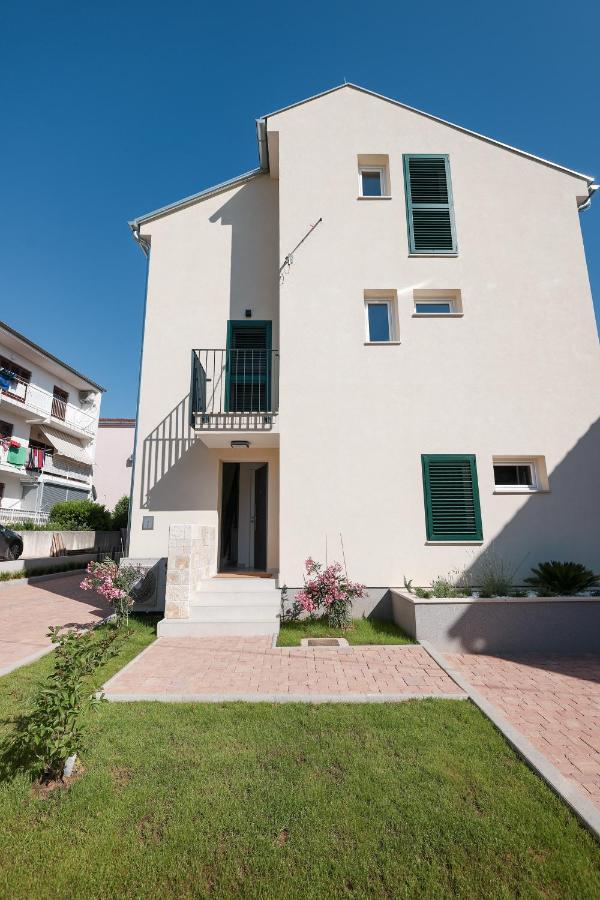 Apartments Mila Sveti Filip i Jakov Εξωτερικό φωτογραφία