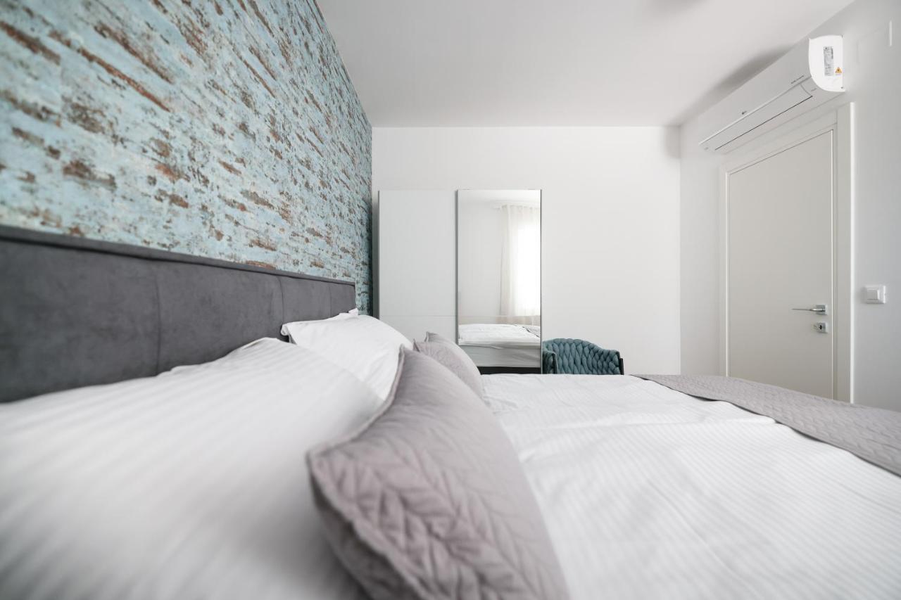 Apartments Mila Sveti Filip i Jakov Εξωτερικό φωτογραφία
