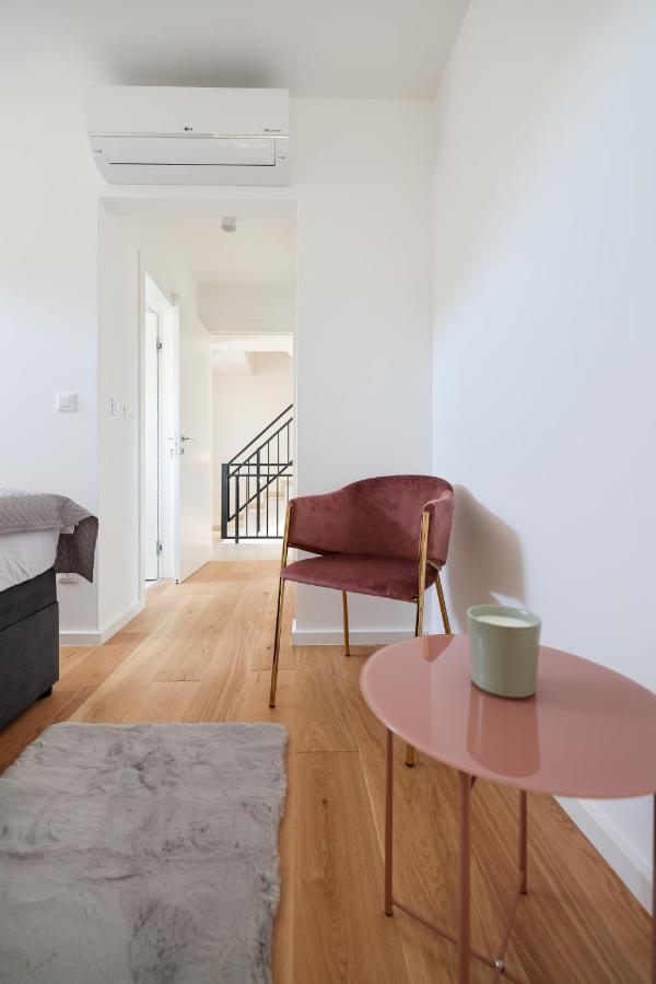 Apartments Mila Sveti Filip i Jakov Εξωτερικό φωτογραφία